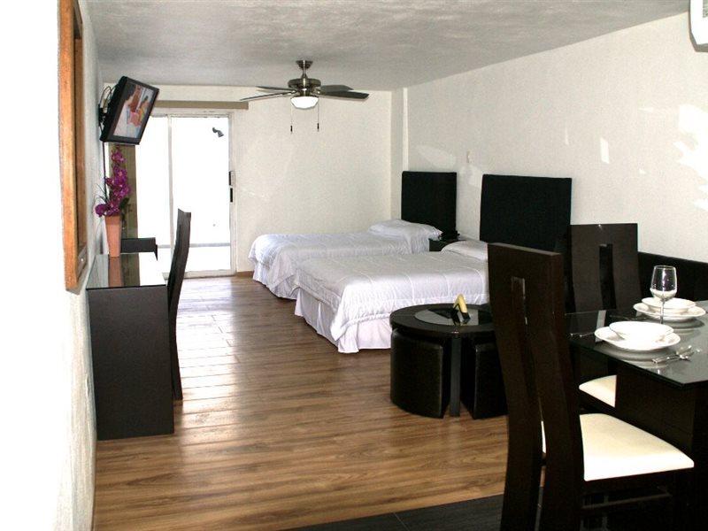 Suites Dioh Monterrey Zewnętrze zdjęcie